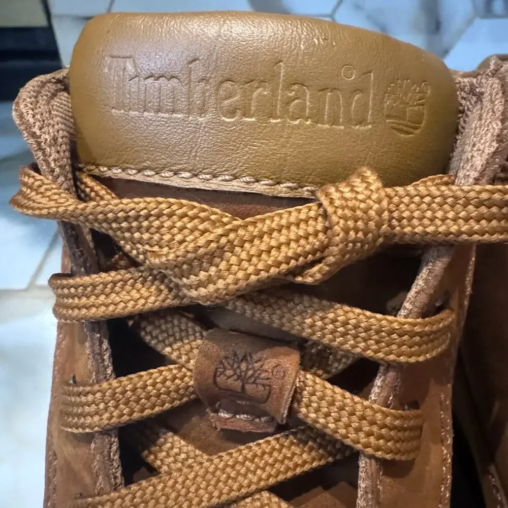 Timberland Women's Chukka Suede Leather Lug Sole‎ Lace Up Booties Size 7.5